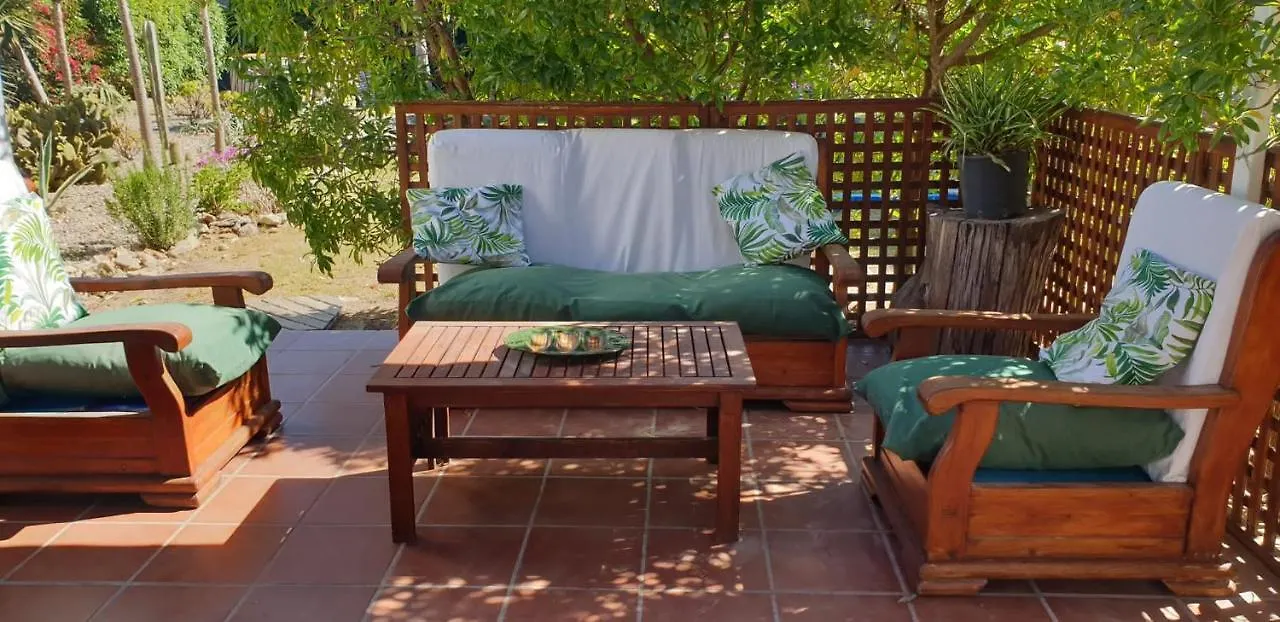 En Finca Las Dunas Dos Chalets Con Jacuzzis En Primera Linea De Playa , Uno De 4 Dormitorios Y Otro De 2 Dormitorios, Llama Al Seiscientos Veintisiete Cuatrocientos Diecisiete Trescientos Noventa Y Ocho روتا بيت للعطل