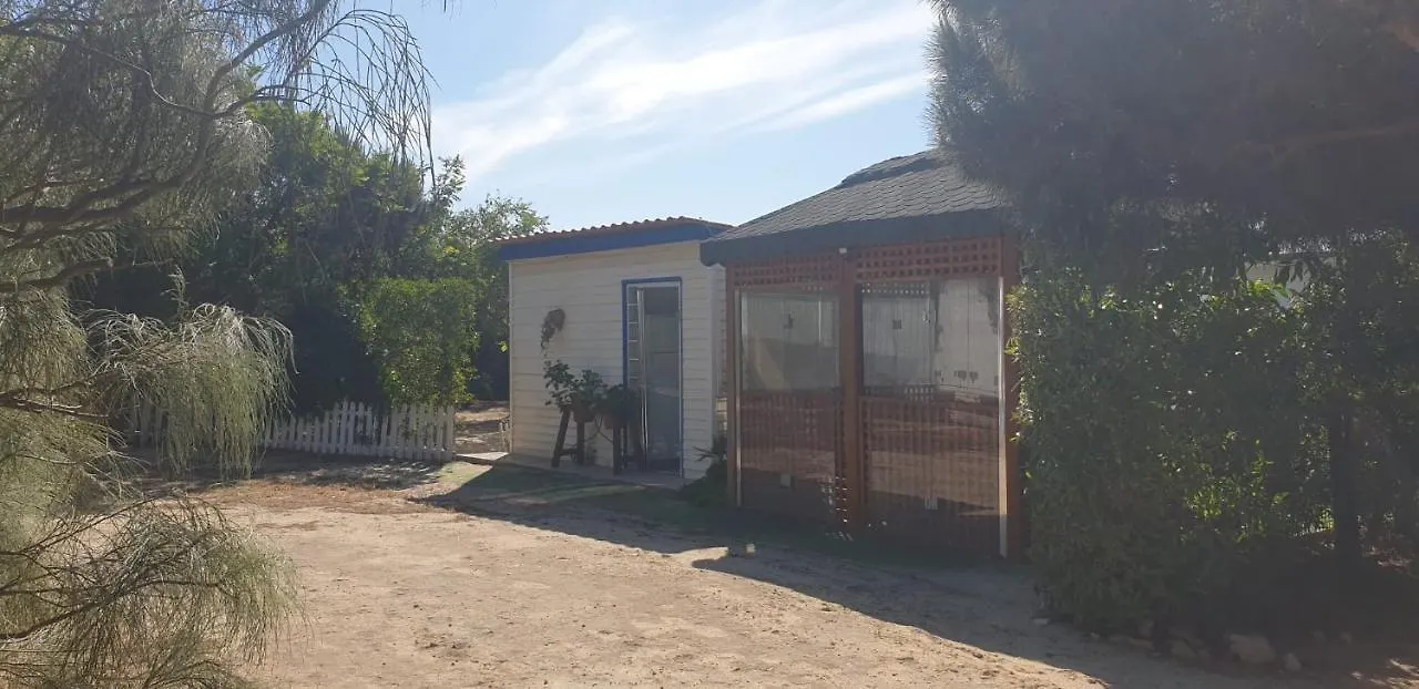 En Finca Las Dunas Dos Chalets Con Jacuzzis En Primera Linea De Playa , Uno De 4 Dormitorios Y Otro De 2 Dormitorios, Llama Al Seiscientos Veintisiete Cuatrocientos Diecisiete Trescientos Noventa Y Ocho Rota Dom wakacyjny