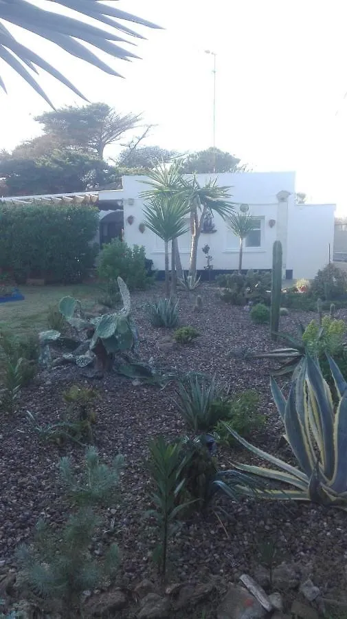 Holiday home Finca Las Dunas: Beachfront Chalets with Jacuzzis Rota