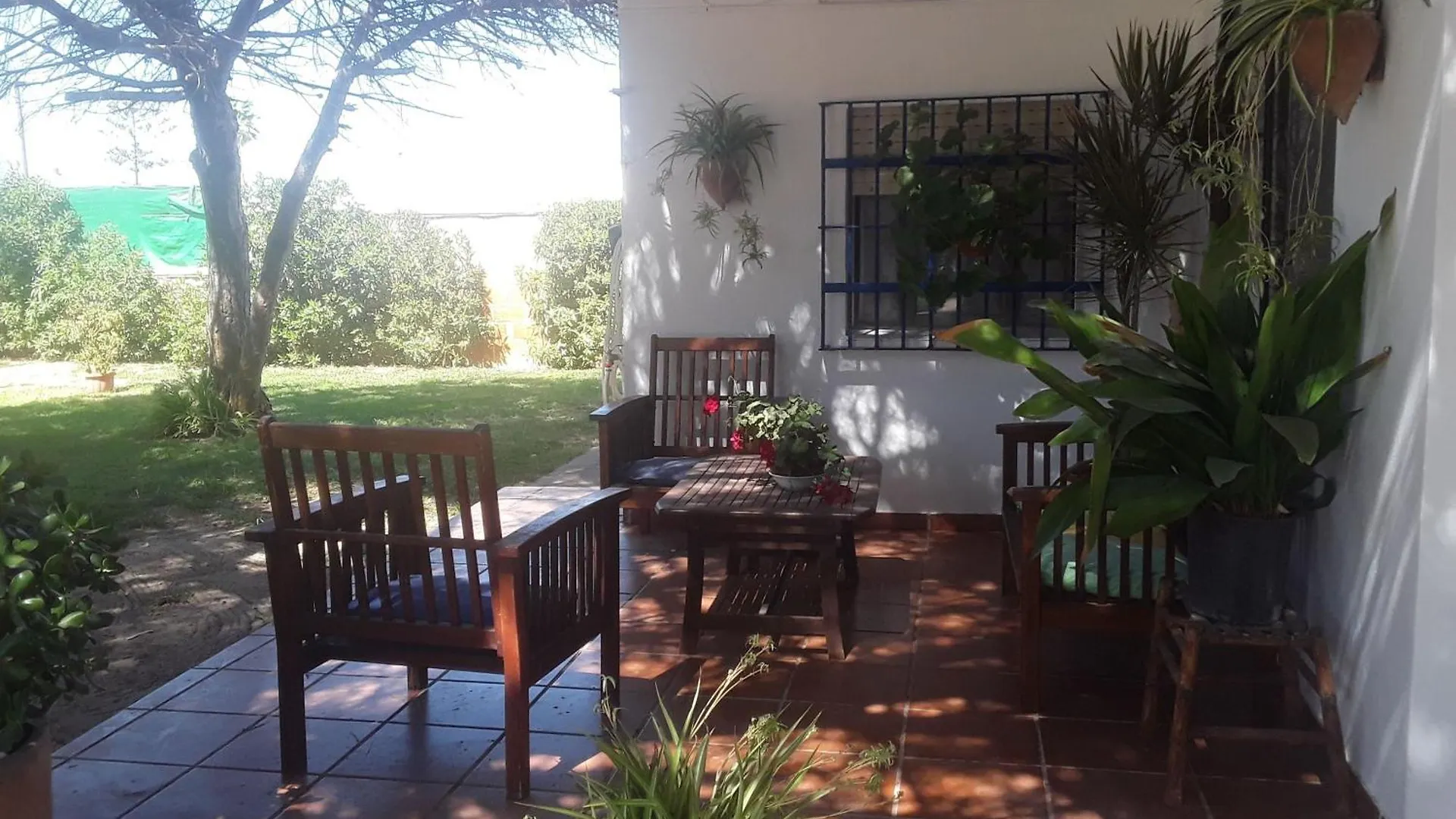 Finca Las Dunas: Beachfront Chalets with Jacuzzis Rota Spain