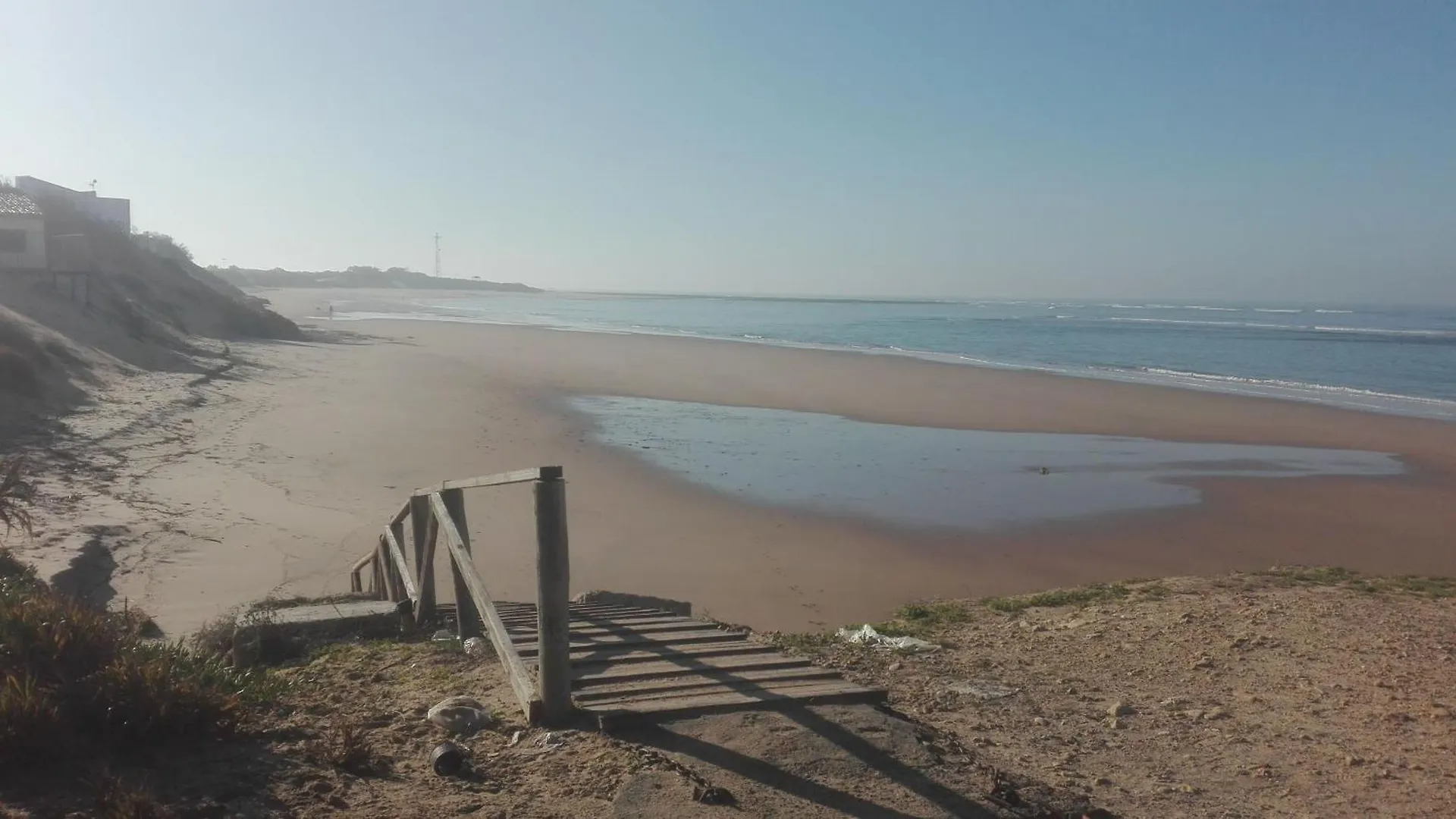 Finca Las Dunas: Beachfront Chalets with Jacuzzis Rota