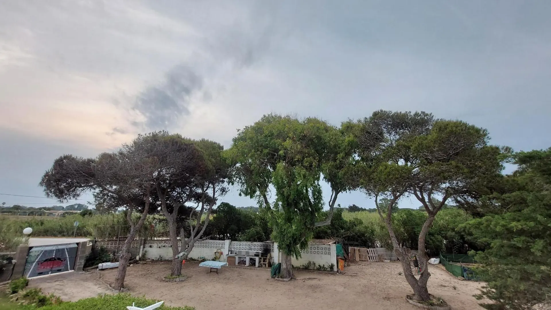 Finca Las Dunas: Beachfront Chalets with Jacuzzis Rota Holiday home