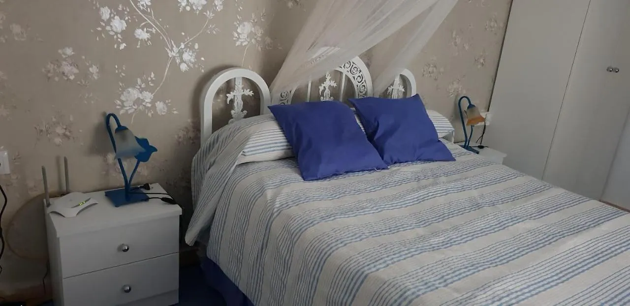 Finca Las Dunas: Beachfront Chalets with Jacuzzis Rota Spain